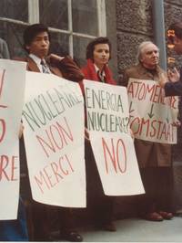 Proteste gegen eine Tagung der "Internationalen Atomenergiebehörde" im Salzburger Festspielhaus, Bild: JBZ-Fotoarchiv