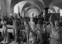 Albertinum, Antikenhalle (aus der Serie „Hochwasserkatastrophe in Dresden 2002"), Barbara Klemm, 2012/13, SW-Fotografie auf Barytpapier, © Fotografie Barbara Klemm, Frankfurt am Main