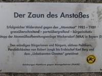 Denkmal auf dem Salzburger Mozartplatz zur Erinnerung an den Widerstand gegen die Atommüllwiederaufbereitungsanlage im bayerischen Wackersdorf, Bild: JBZ-Fotoarchiv/Hans Holzinger