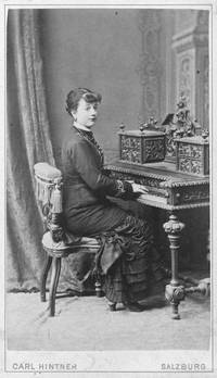 Karoline Brunetti-Pisano (186?–1895) am Klavier, Carl Hintner, 1885–90, Salzburg Museum